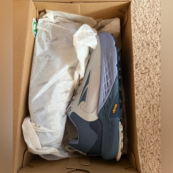 Altra Timp 5 women’s 7.5 gray blue trail runners hiking shoe - Picture 4 of 6